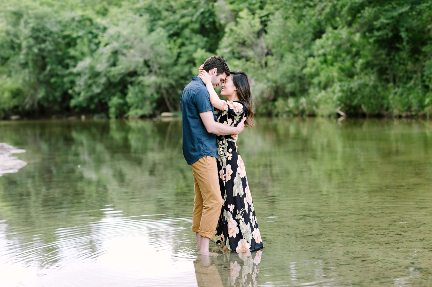 Outdoor engagement session at Bull Creek Park in Austin 