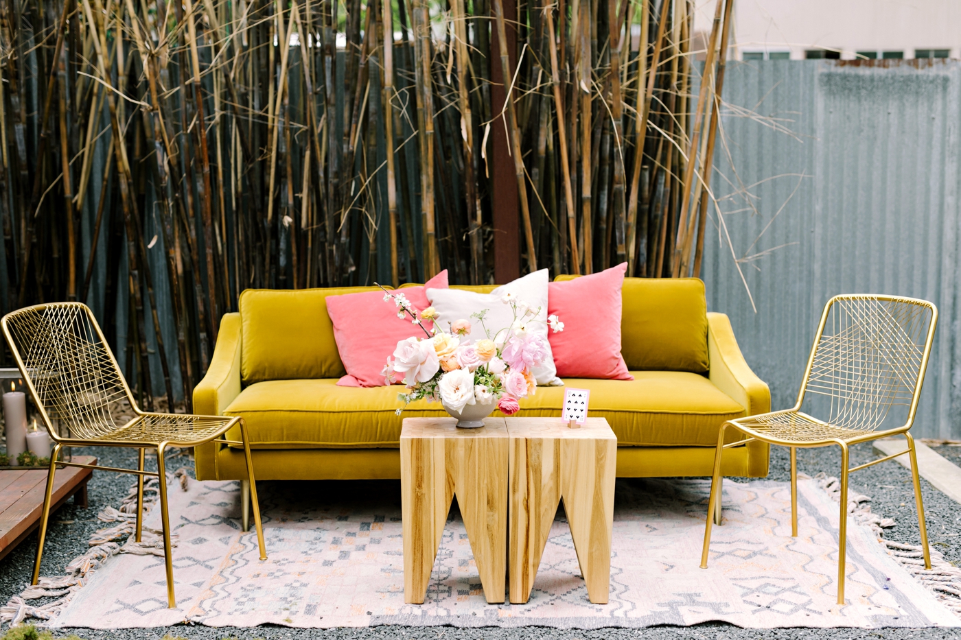 Chic backyard wedding in Austin with mismatched midcentury decor