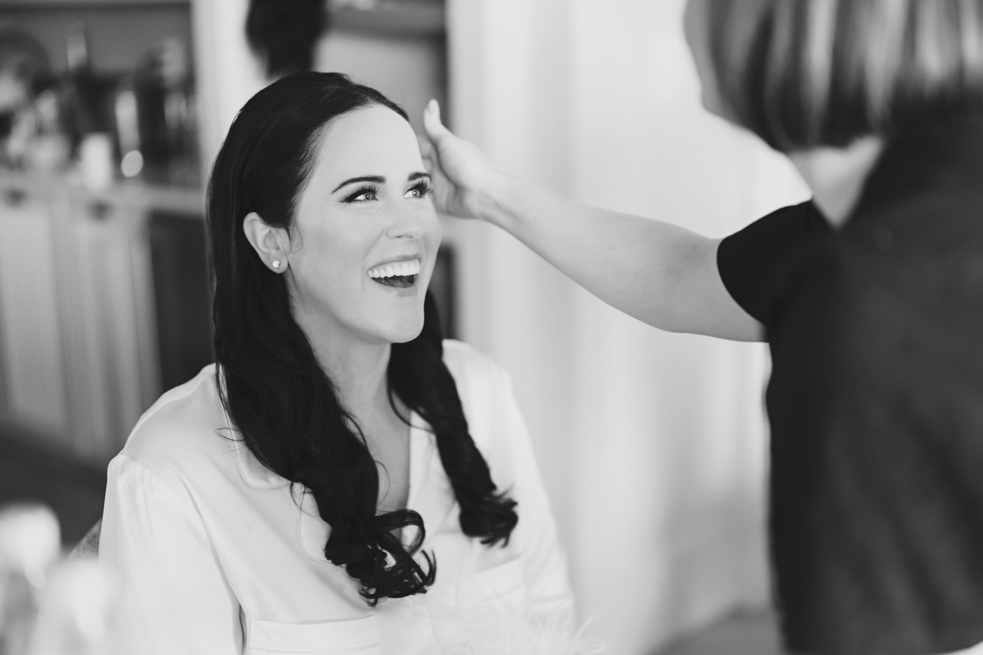 Bride getting ready in the Governor’s Suite at Four Seasons Austin