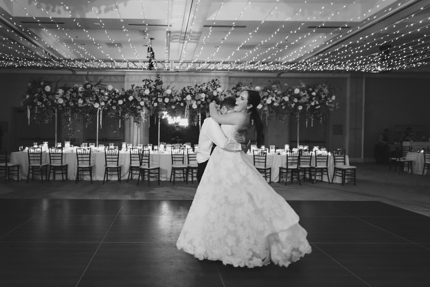 Bride and groom last dance in Austin